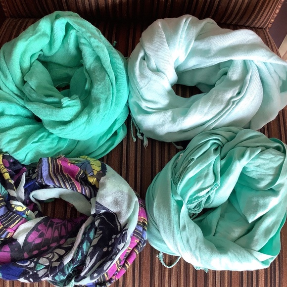 Accessories - 🥳FREE with Bundle -Blue/ Green Scarves